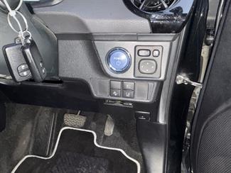 2015 Toyota Corolla - Thumbnail