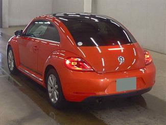2015 Volkswagen Beetle - Thumbnail