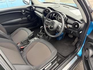 2016 Mini Cooper - Thumbnail