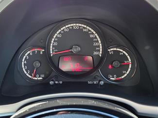 2014 Volkswagen Beetle - Thumbnail