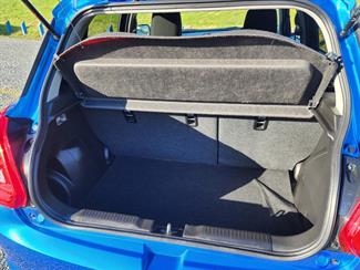 2018 Suzuki Swift - Thumbnail
