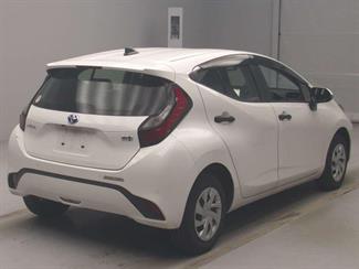 2022 Toyota Aqua - Thumbnail