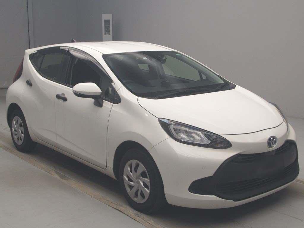 2022 Toyota Aqua