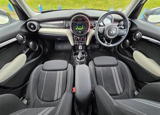 2015 Mini Cooper - Thumbnail