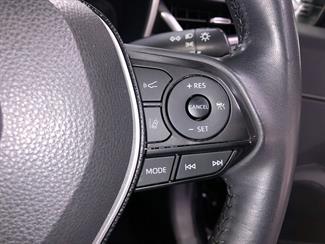 2020 Toyota COROLLA - Thumbnail