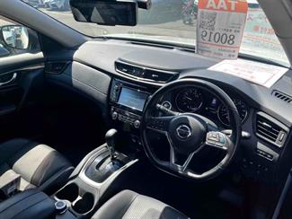 2017 Nissan X-Trail - Thumbnail