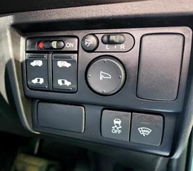 2012 Honda Freed - Thumbnail