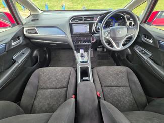 2015 Honda Shuttle - Thumbnail