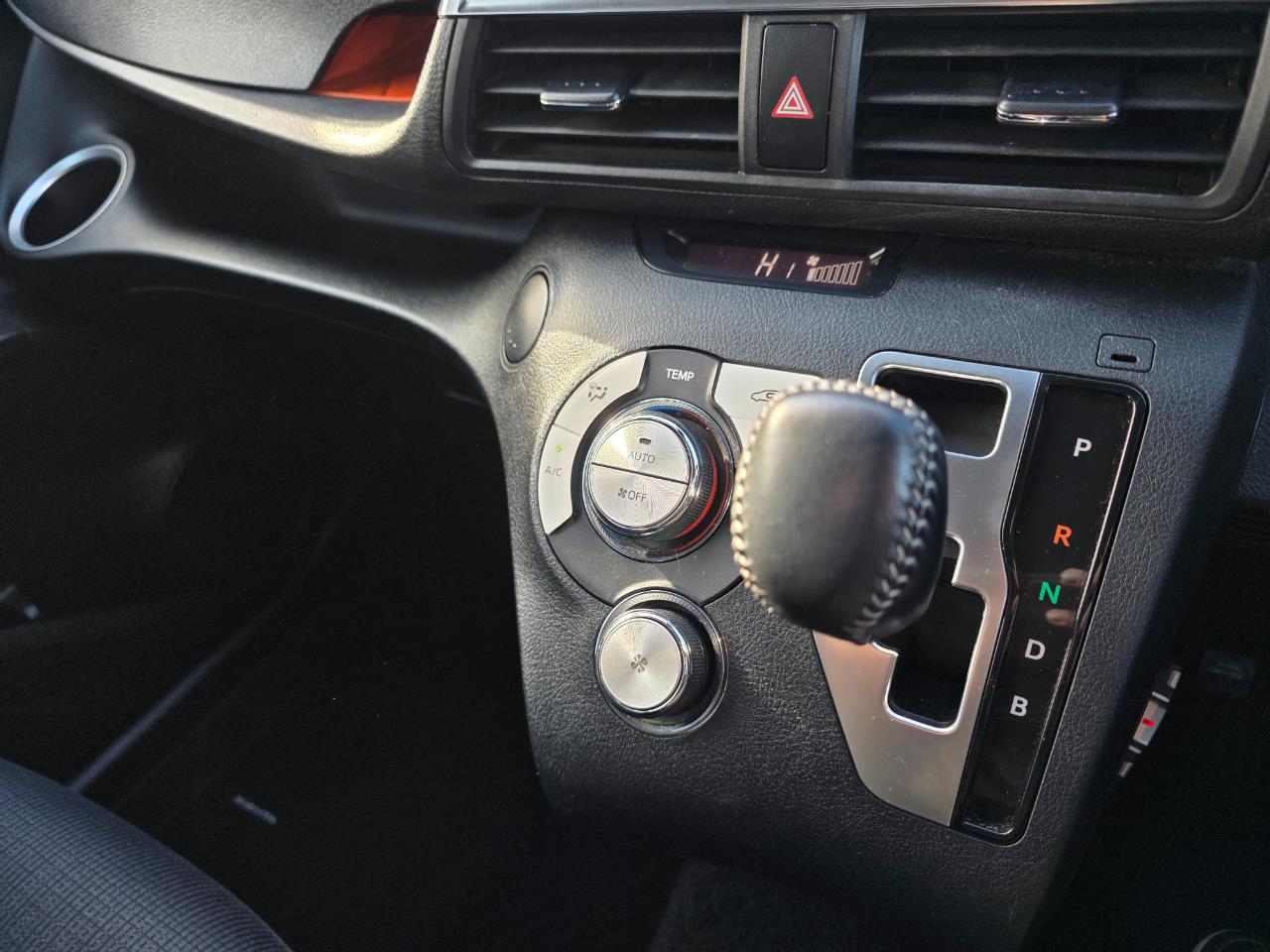 2016 Toyota Sienta