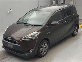 2016 Toyota Sienta - Thumbnail