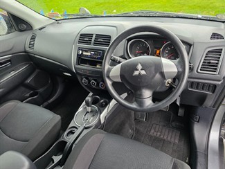 2011 Mitsubishi RVR - Thumbnail