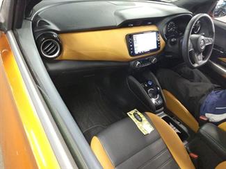 2020 Nissan Kicks - Thumbnail