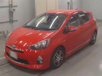 2013 Toyota Aqua - Thumbnail