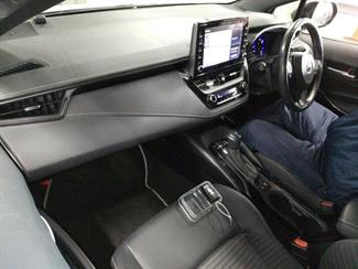 2019 Toyota Corolla - Thumbnail