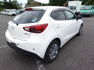 2016 Mazda Demio - Thumbnail