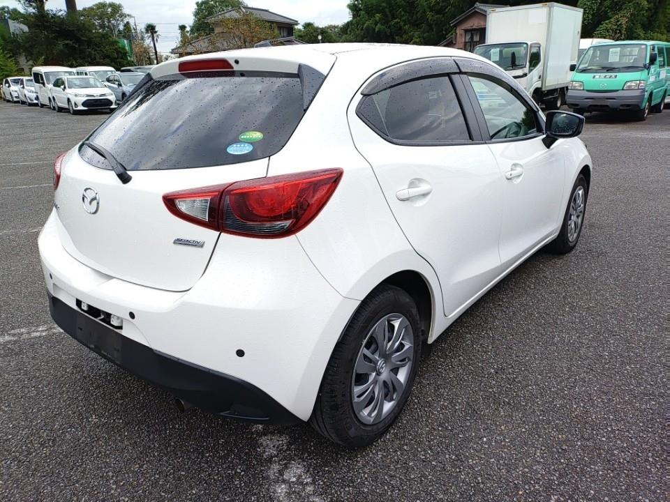 2016 Mazda Demio