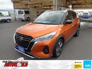 2020 Nissan Kicks - Thumbnail