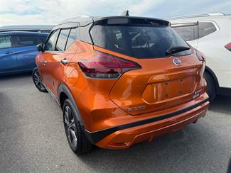 2020 Nissan Kicks - Thumbnail