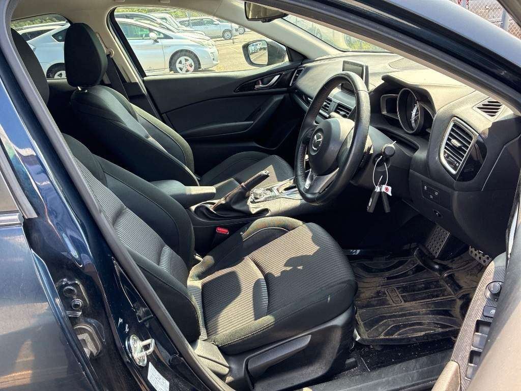 2014 Mazda Axela