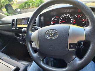 2019 Toyota Hiace - Thumbnail
