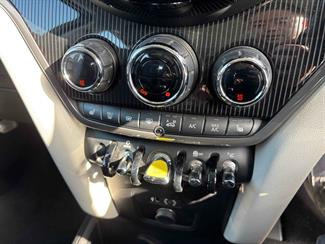 2017 Mini Countryman - Thumbnail