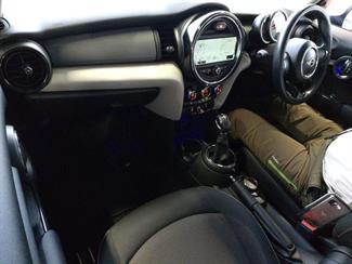 2015 Mini Cooper - Thumbnail