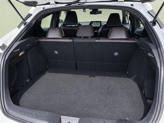2017 Toyota C-HR - Thumbnail