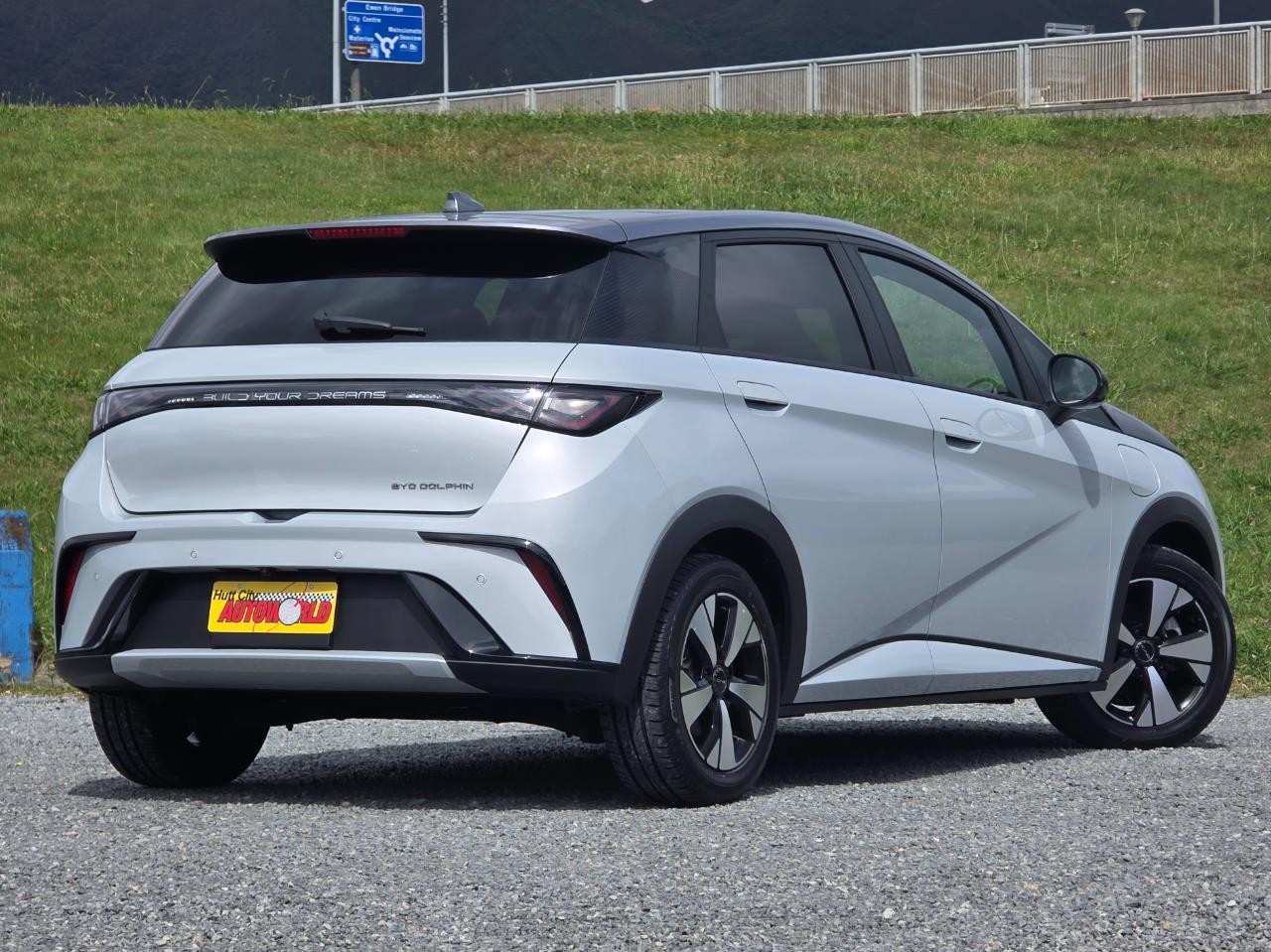 2024 BYD Dolphin