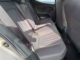 2021 Toyota Yaris - Thumbnail