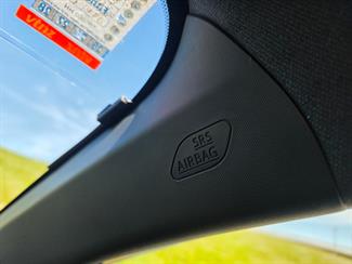 2017 Toyota C-HR - Thumbnail