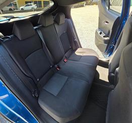 2017 Toyota C-HR - Thumbnail