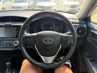 2016 Toyota Corolla - Thumbnail