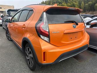 2017 Toyota Aqua - Thumbnail