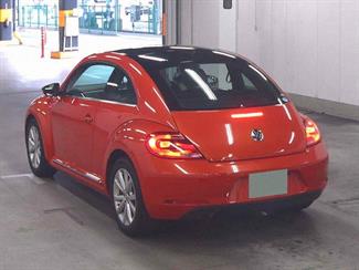 2016 Volkswagen Beetle - Thumbnail
