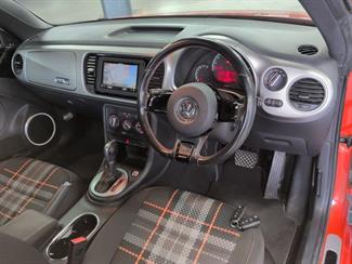 2016 Volkswagen Beetle - Thumbnail