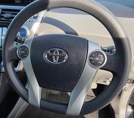 2012 Toyota Prius - Thumbnail