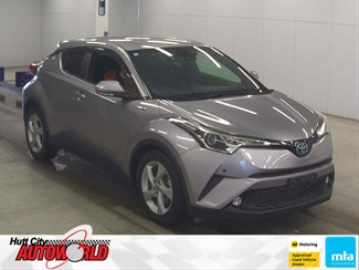 2017 Toyota C-HR - Thumbnail