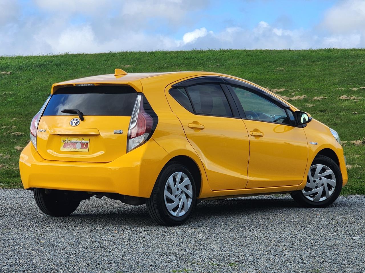 2015 Toyota Aqua