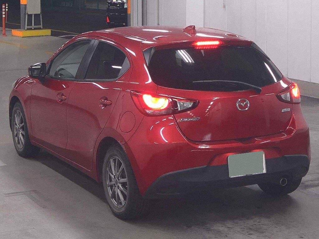 2016 Mazda Demio