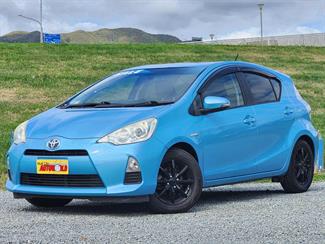 2012 Toyota Aqua - Thumbnail