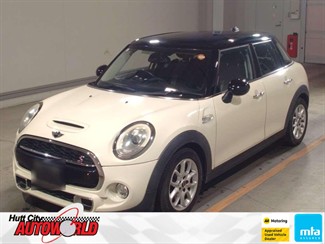 2015 Mini Cooper - Thumbnail