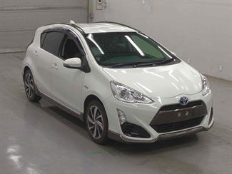 2015 Toyota Aqua - Thumbnail