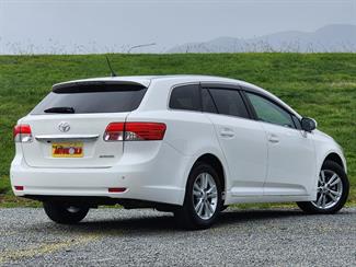 2013 Toyota Avensis - Thumbnail