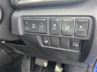 2022 Mitsubishi Eclipse Cross - Thumbnail