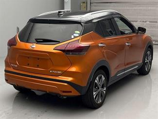 2020 Nissan Kicks - Thumbnail