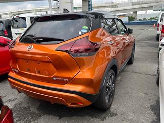 2020 Nissan Kicks - Thumbnail