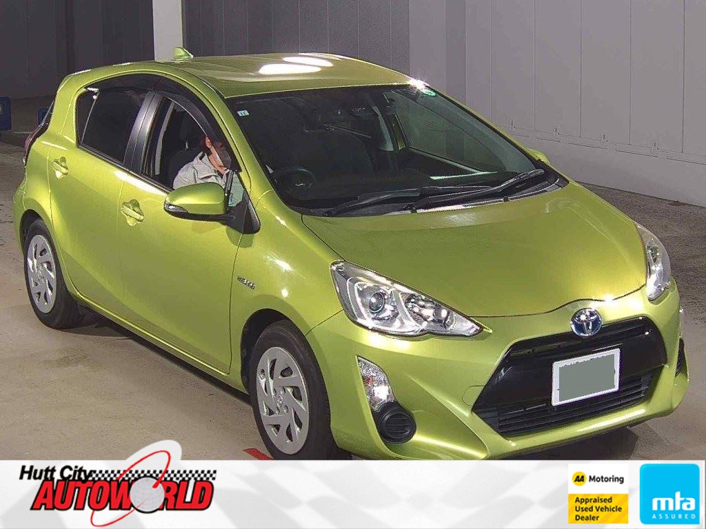 2015 Toyota Aqua