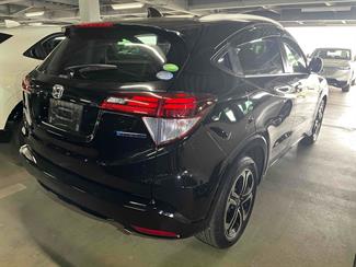2016 Honda Vezel - Thumbnail