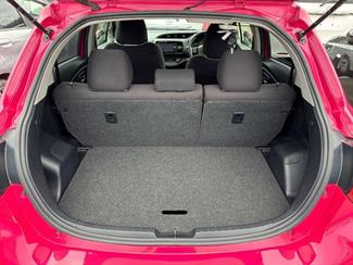2017 Toyota Vitz - Thumbnail