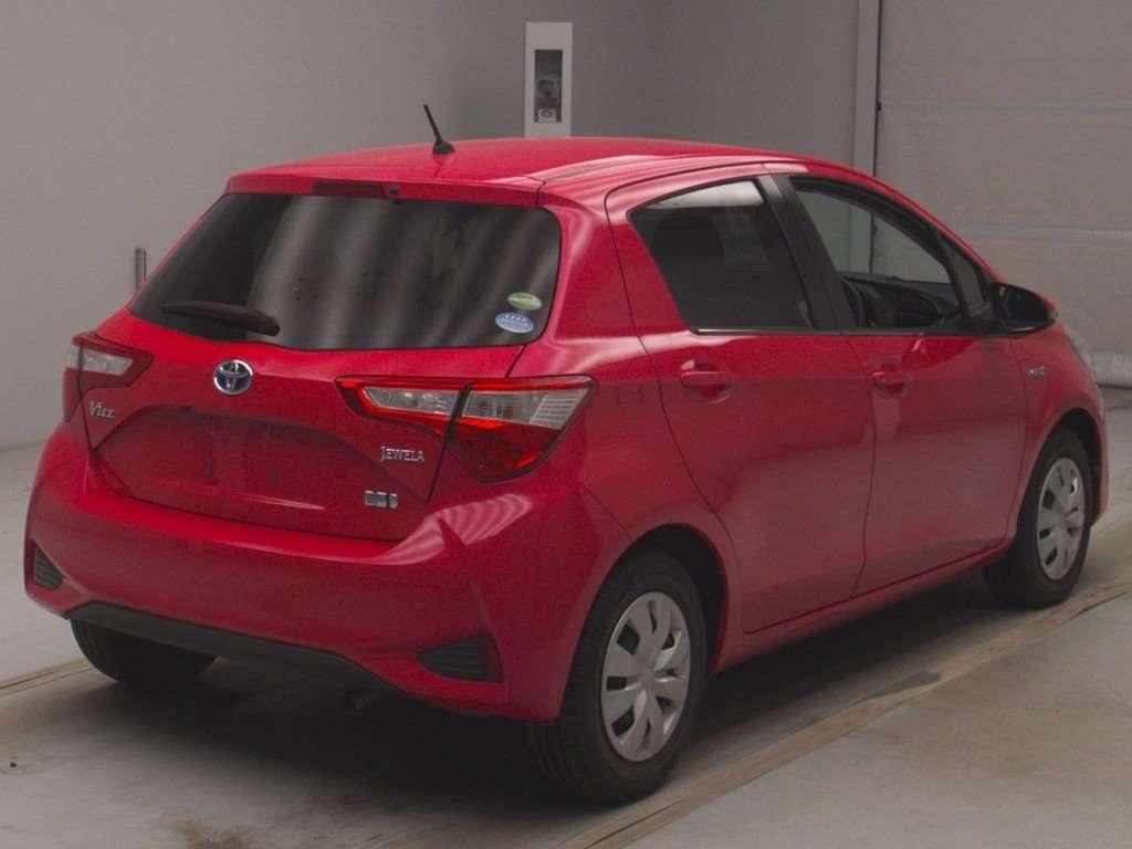 2017 Toyota Vitz